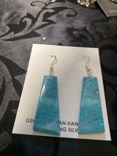 The flat bottom Solid slab earrings