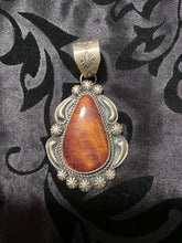 Spiny oyster sunset pendant