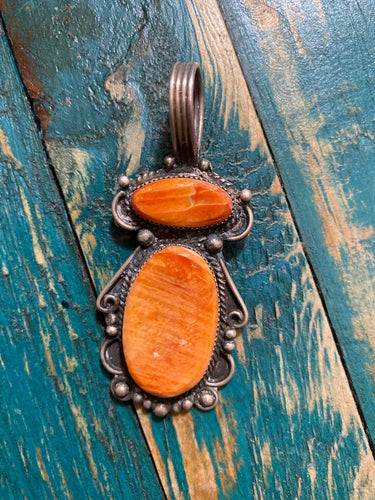 The double Spiny Oyster Pendant