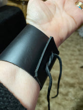 Vintage sandcast bow guard