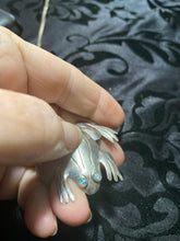 Vintage Sterling silver, opal eyes, frog pen