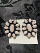 Pink Conch oval flower Post earrings
