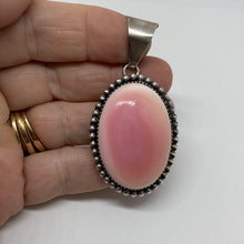 THE QUEEN PINK STERLING SILVER PENDANT