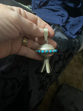 “Simple Squash Bloom” pendant