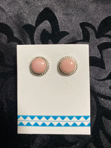 POP OF PINK stud earrings