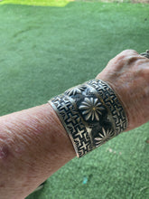 Large NAVAJO Sterling Silver bracelet!
