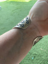 Large NAVAJO Sterling Silver bracelet!