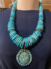 “THE GIGANTIC QUEEN,” necklace! 24 inches plus a 4 inch pendant!