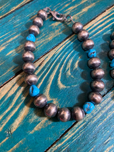 Navajo pearl Bracelet with turquoise
