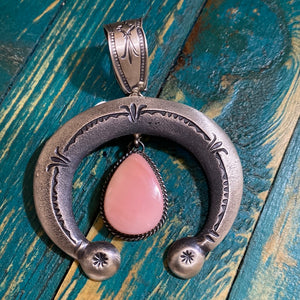 Pink Conch large Naja Pendant