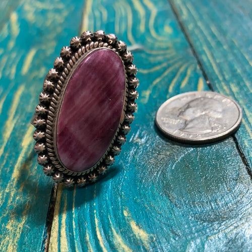 Perfect oval purple spiny oyster ring