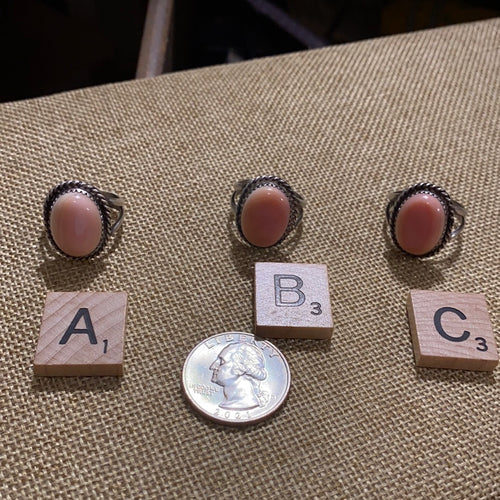 The Oval Pink Conch ring