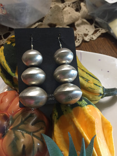 Smooth stackable beads