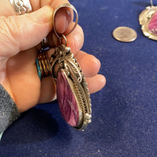 Purple spiny oyster pendant