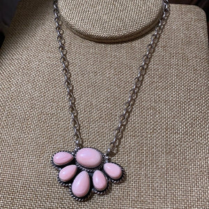 The Pink Conch Cluster necklace