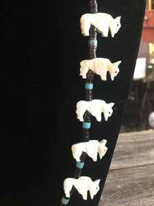 Buffalo shapes necklace