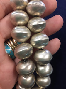 Simple yet classy medium beads
