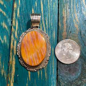 “The Spiny Oyster ripples” pendant